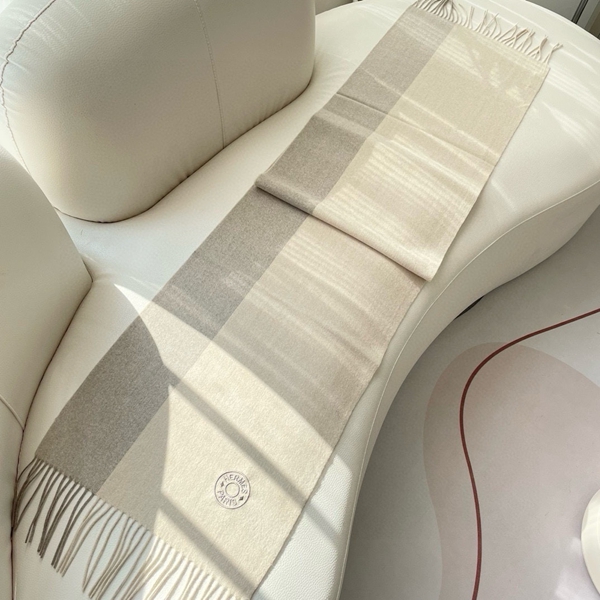 ブランドマフラー素材ディテール